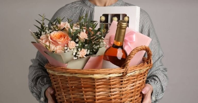 How to Select a Gourmet Gift Hamper in Sydney for Your Parents